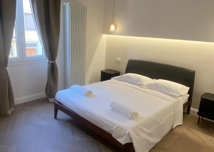 Pm 57 Via Vittorio Locchi Guest House